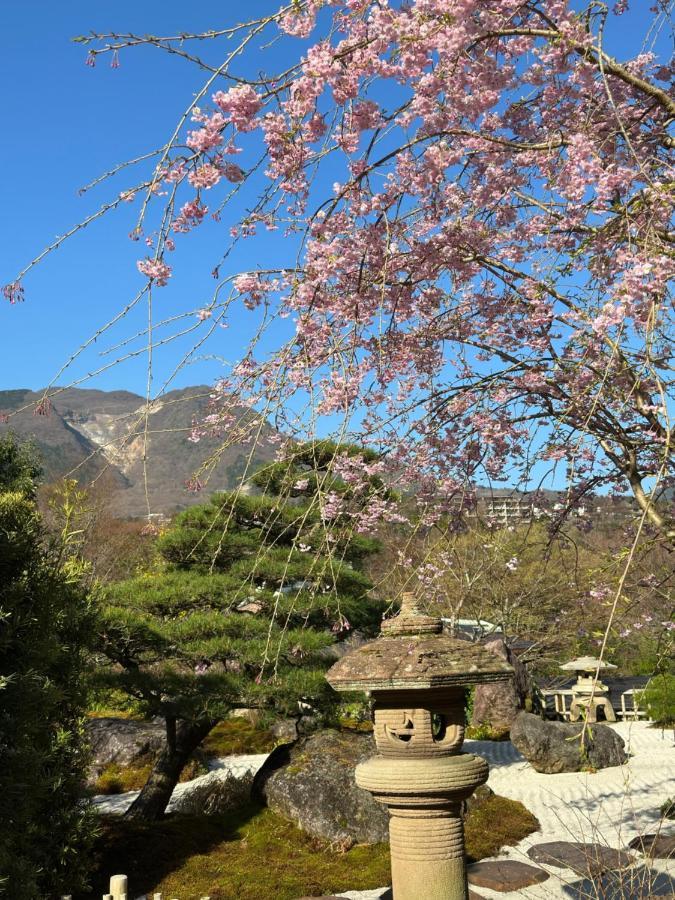 Onsen & Garden -Asante Inn- Hakone Dış mekan fotoğraf