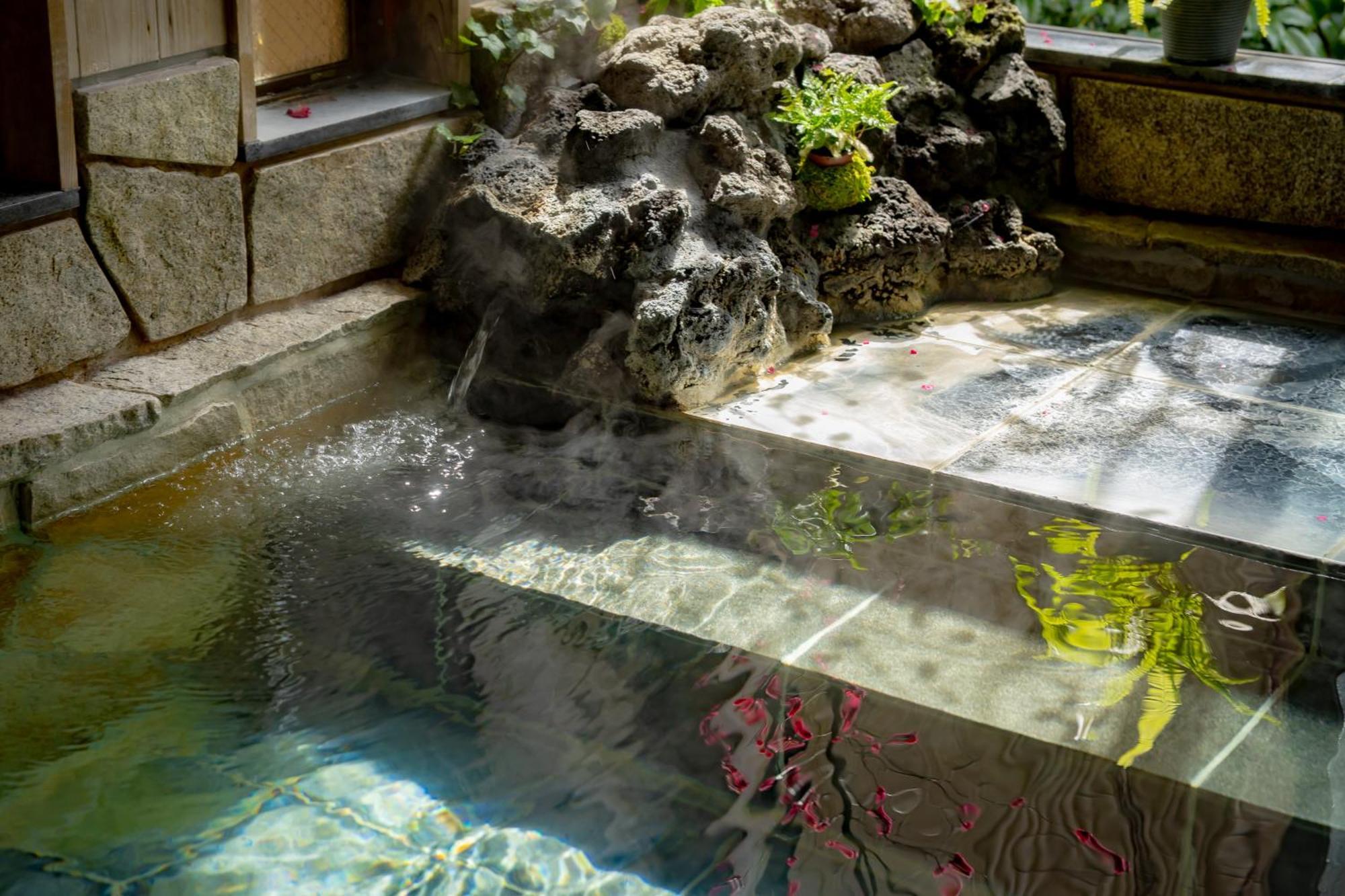 Onsen & Garden -Asante Inn- Hakone Dış mekan fotoğraf