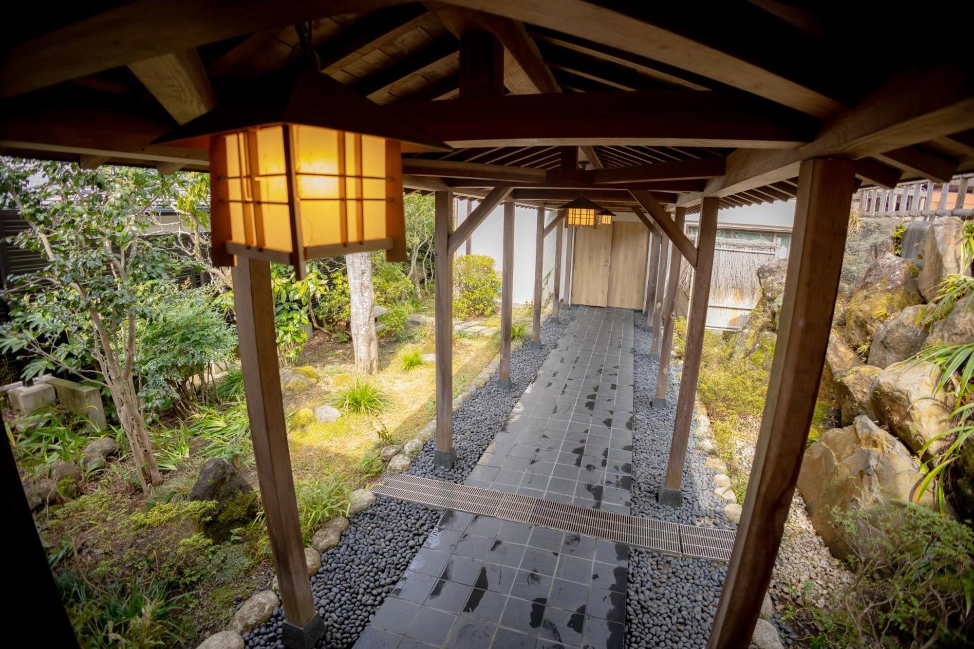 Onsen & Garden -Asante Inn- Hakone Dış mekan fotoğraf