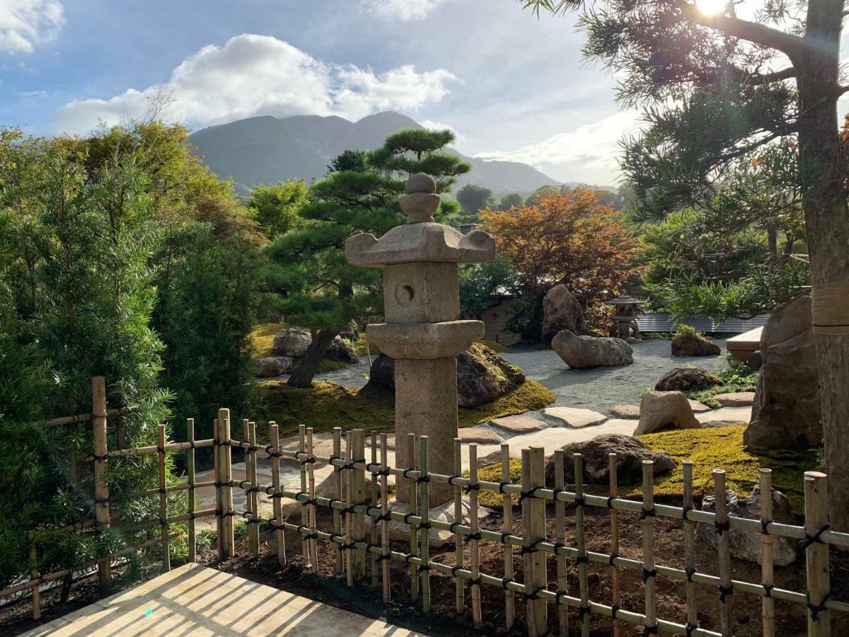 Onsen & Garden -Asante Inn- Hakone Dış mekan fotoğraf