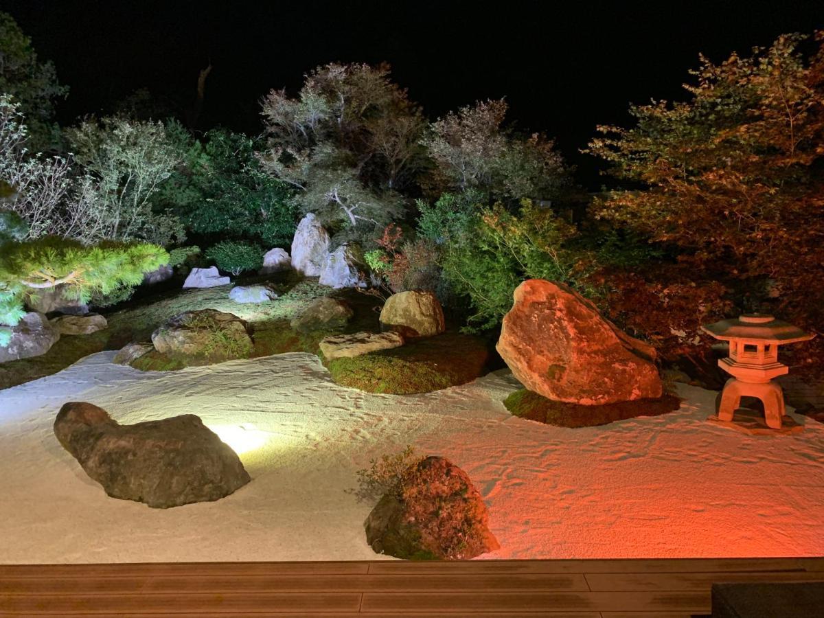 Onsen & Garden -Asante Inn- Hakone Dış mekan fotoğraf