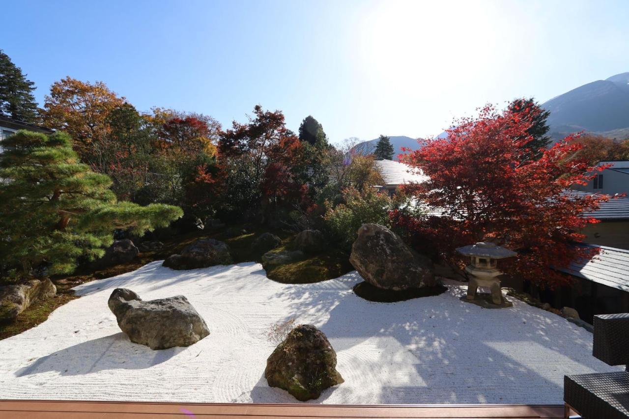 Onsen & Garden -Asante Inn- Hakone Dış mekan fotoğraf