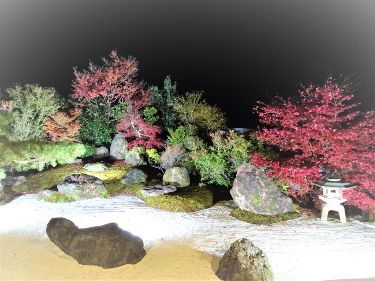 Onsen & Garden -Asante Inn- Hakone Dış mekan fotoğraf