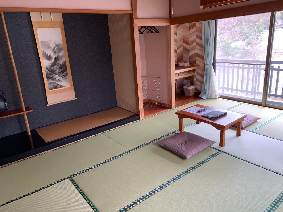 Onsen & Garden -Asante Inn- Hakone Dış mekan fotoğraf